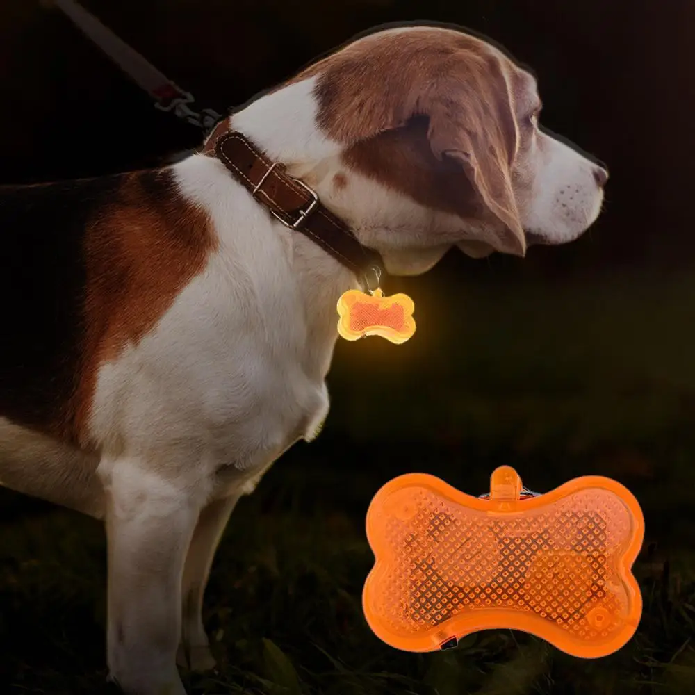 (10pcs) Fashion Dog Cat Pet Puppy Collar Pendant Plastic LED Light Safety Luminous Flash Jewelry Pet Pendants Products Accessories